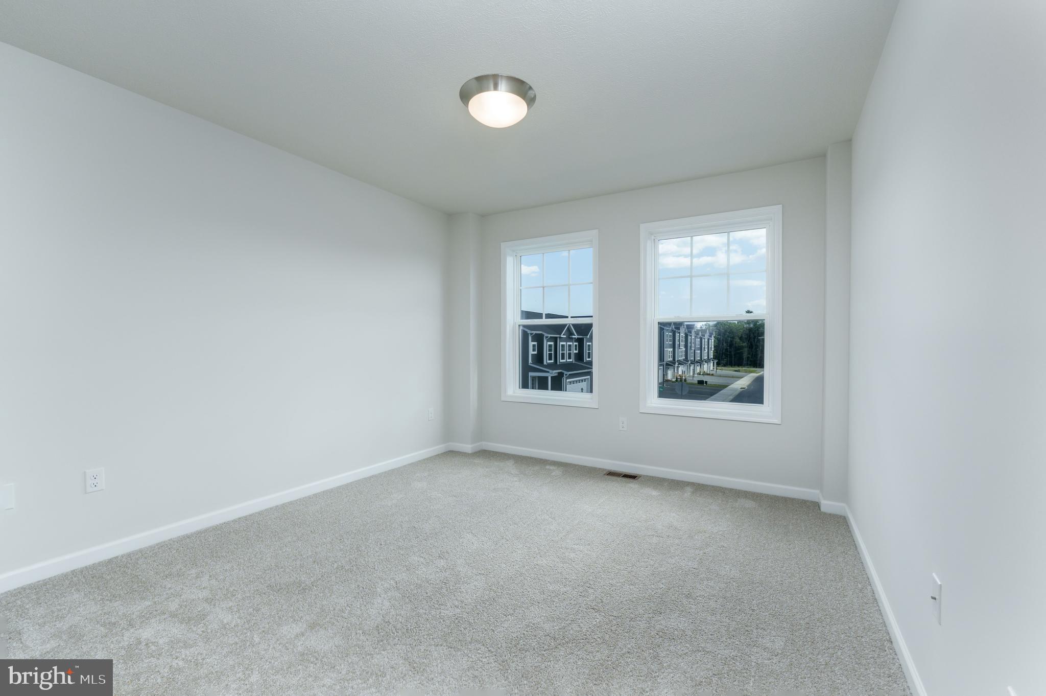 GRAYS POINTE - Residential