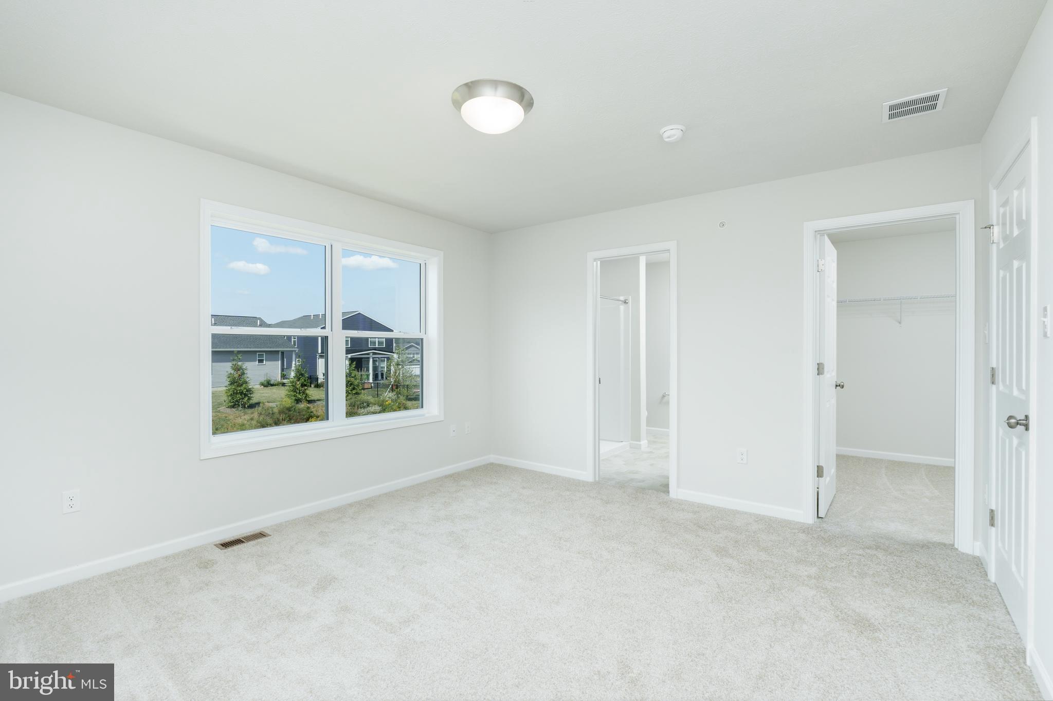 GRAYS POINTE - Residential