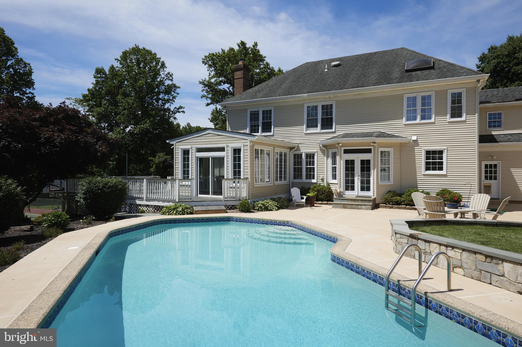 COLESVILLE OUTSIDE - Residential