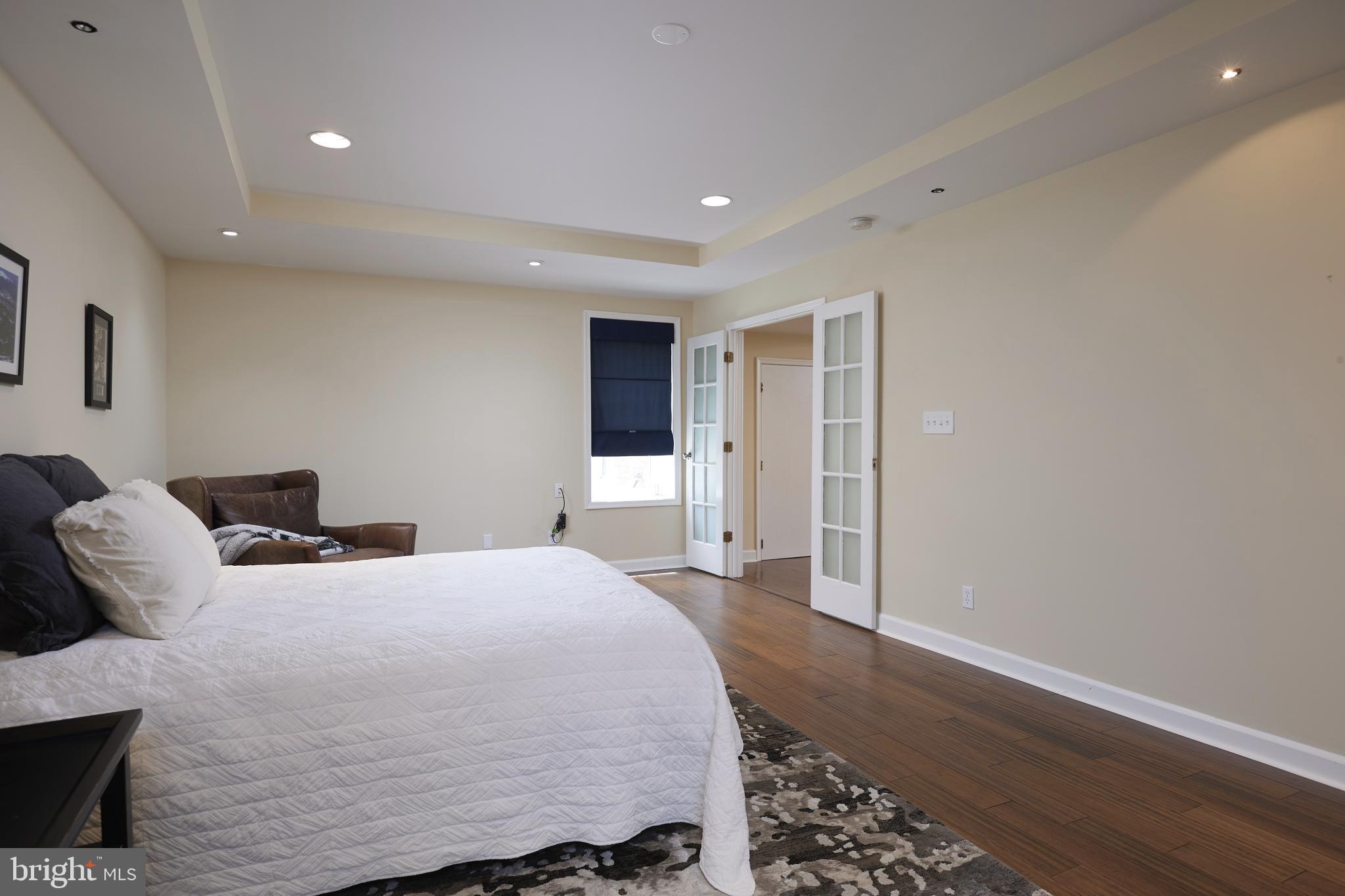 COLESVILLE OUTSIDE - Residential