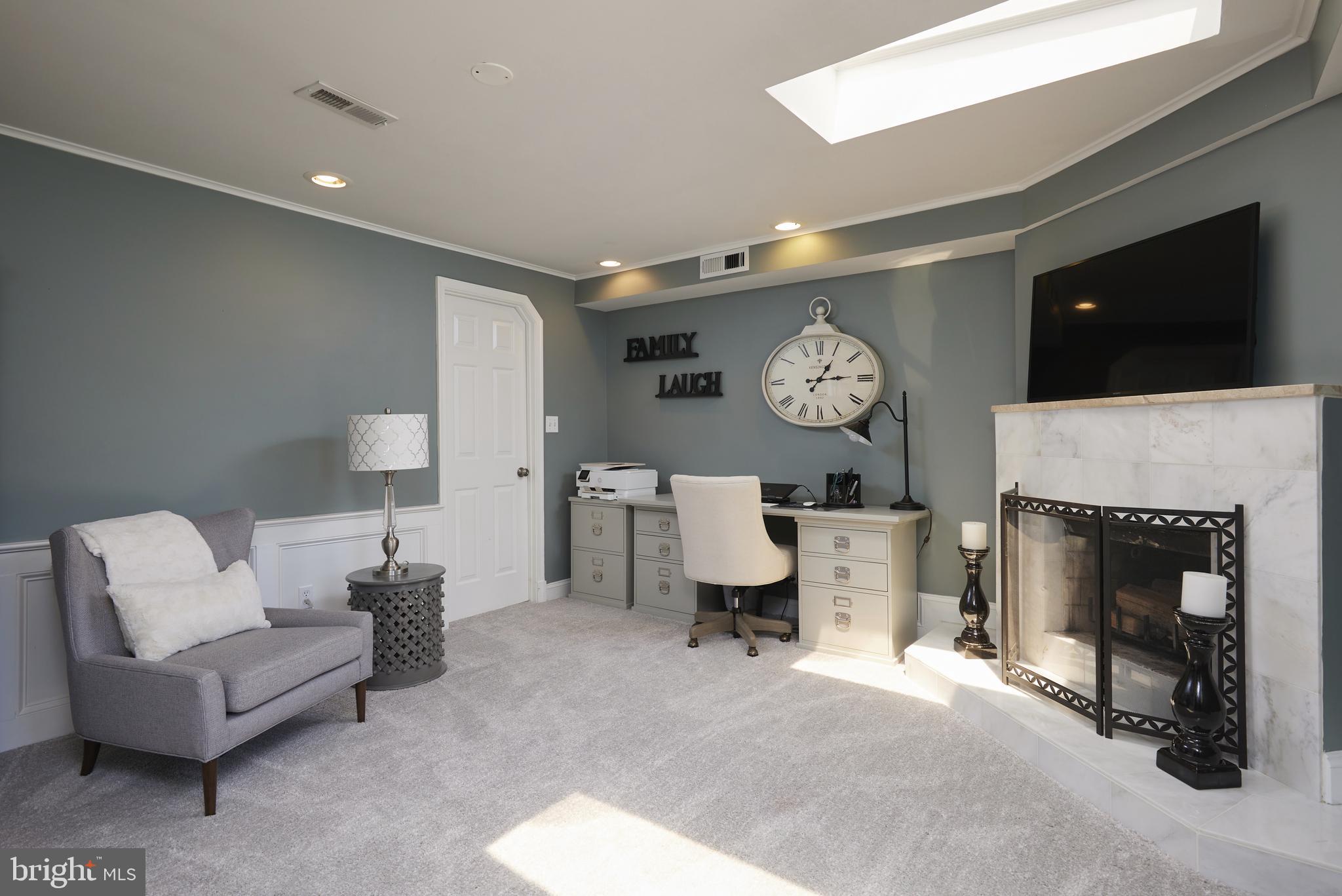 COLESVILLE OUTSIDE - Residential