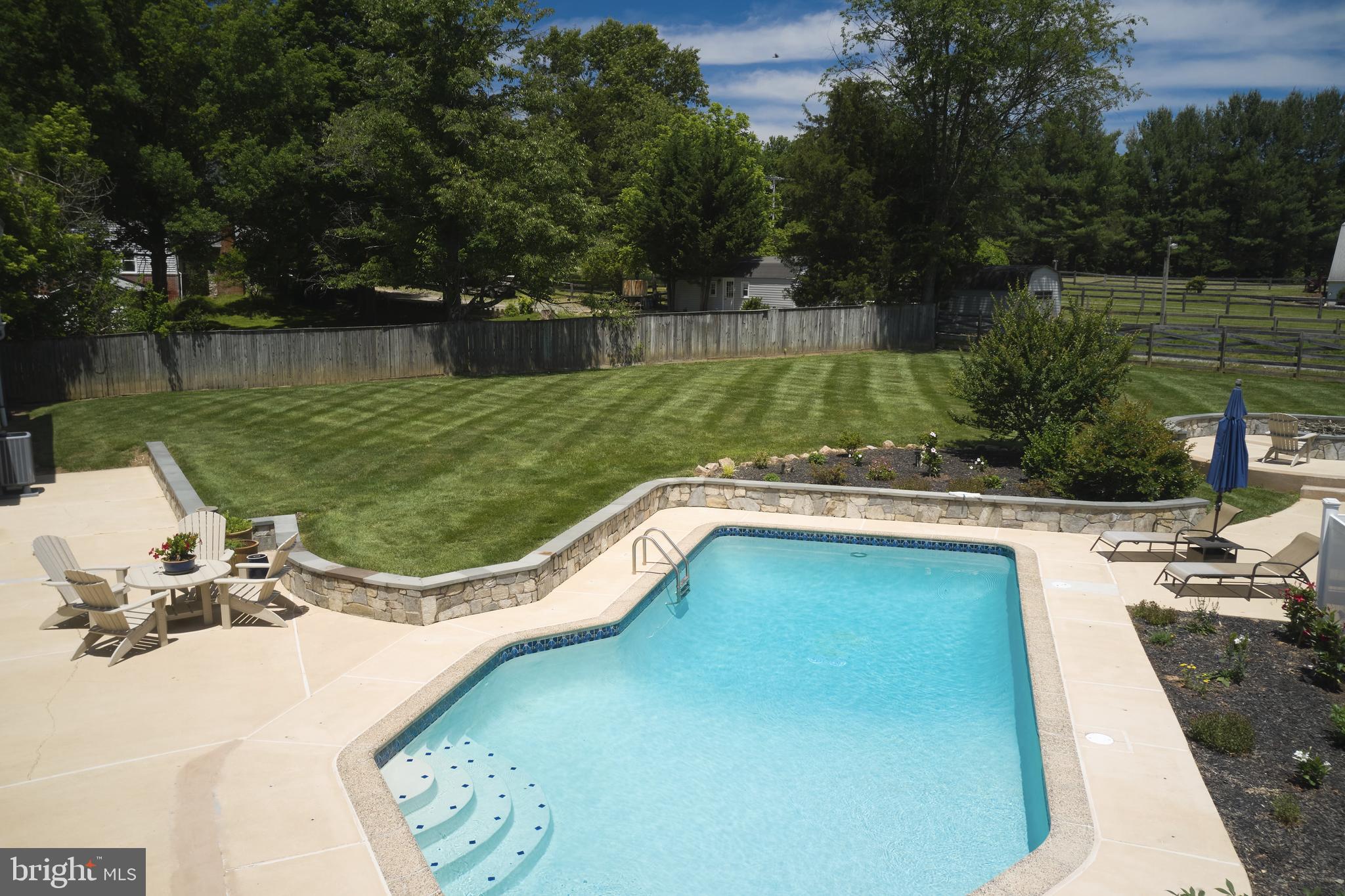 COLESVILLE OUTSIDE - Residential