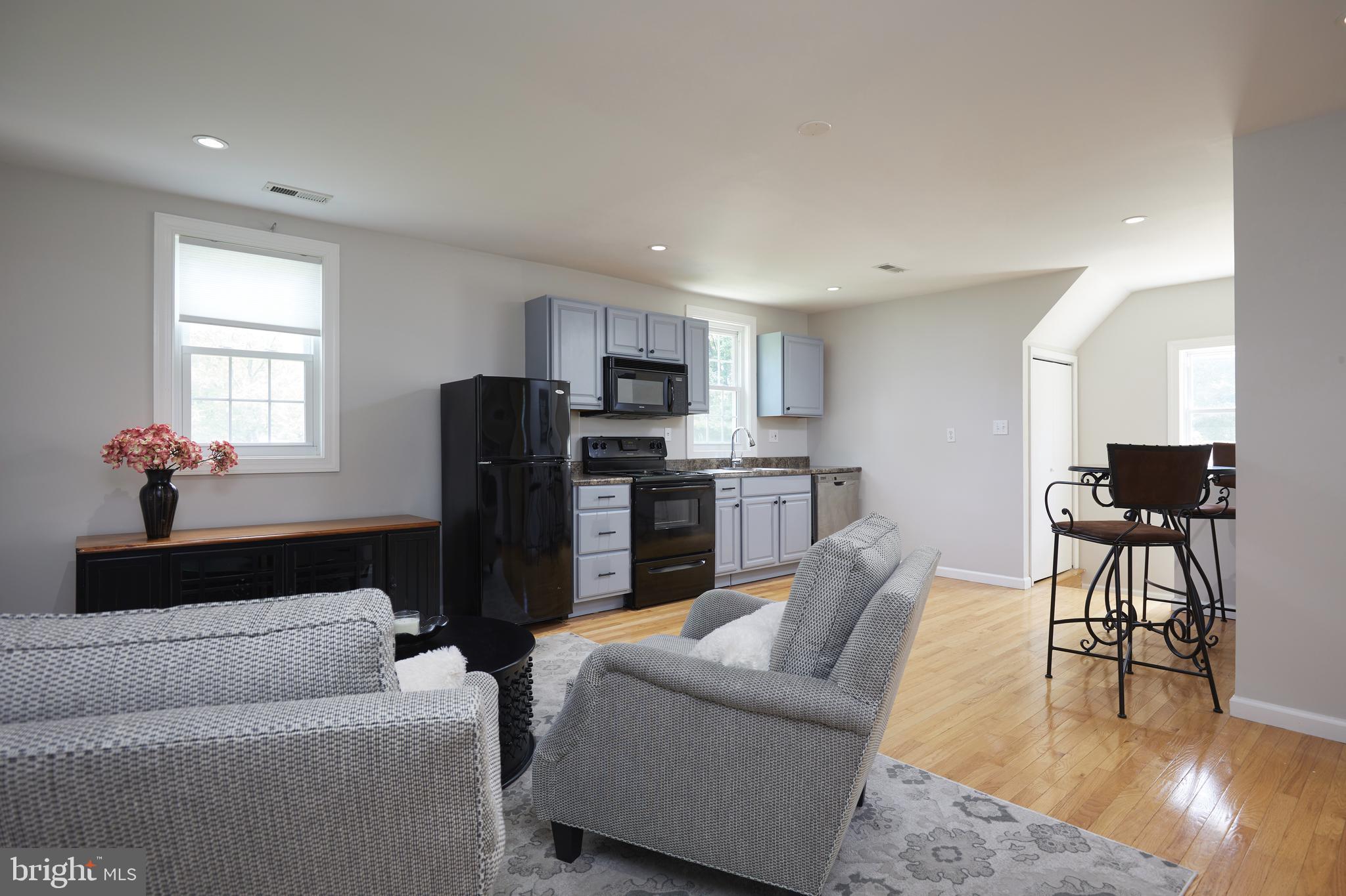 COLESVILLE OUTSIDE - Residential