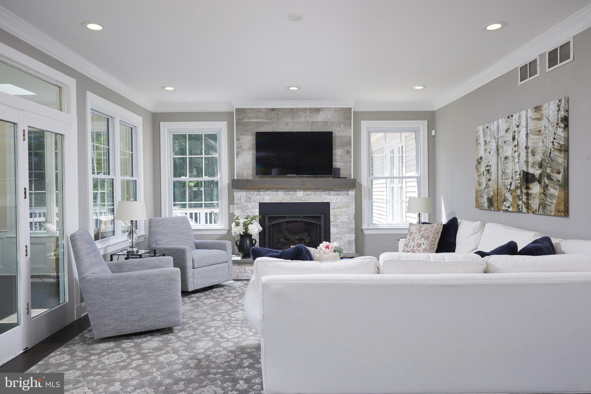 COLESVILLE OUTSIDE - Residential