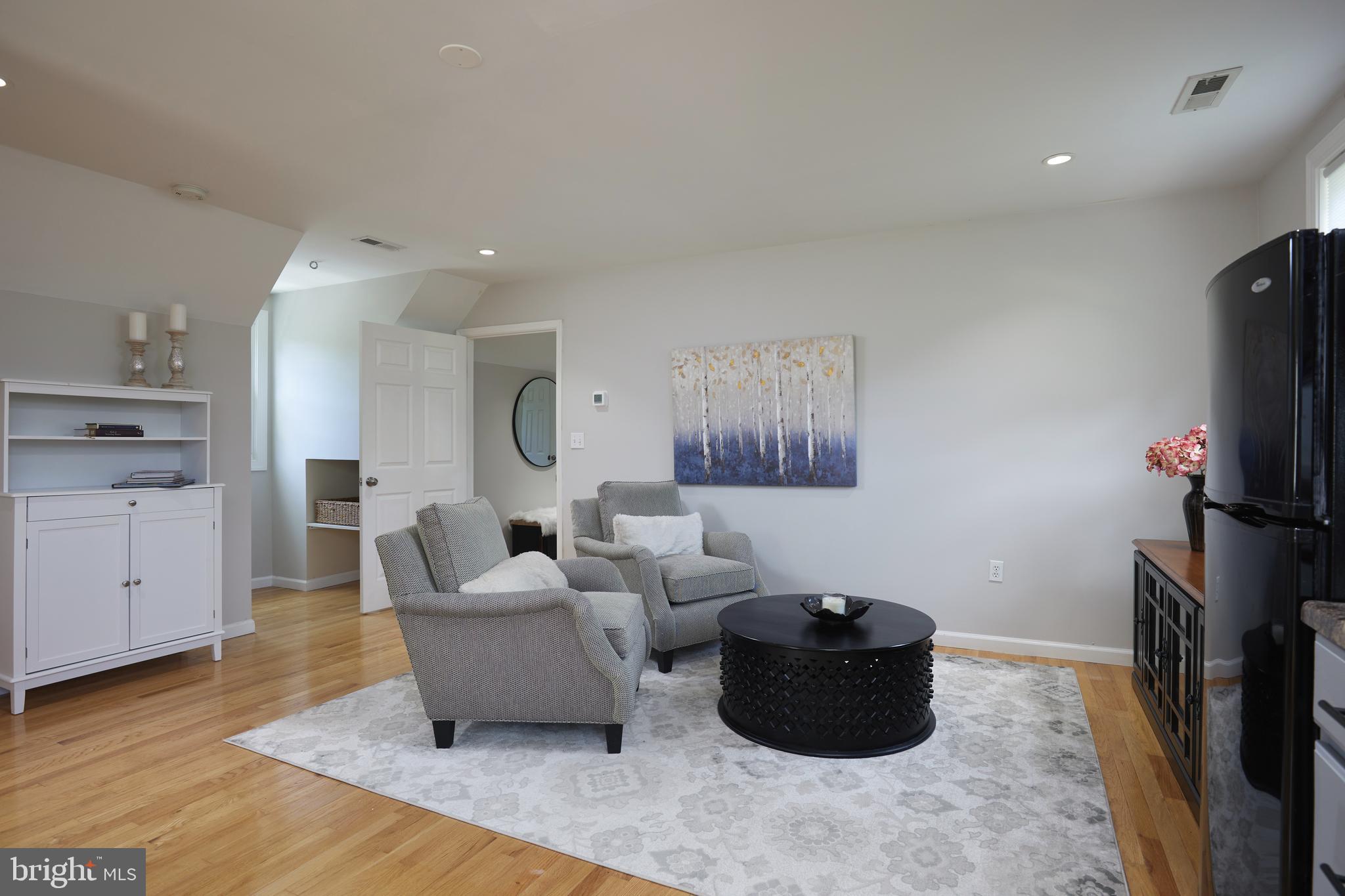 COLESVILLE OUTSIDE - Residential