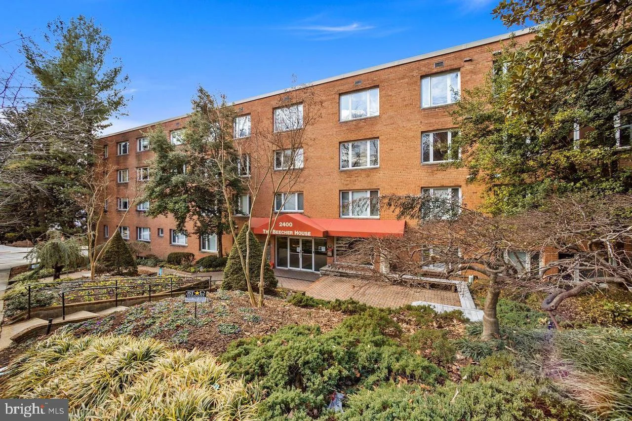 2400 41st Street NW Unit 307, Washington, DC 20007