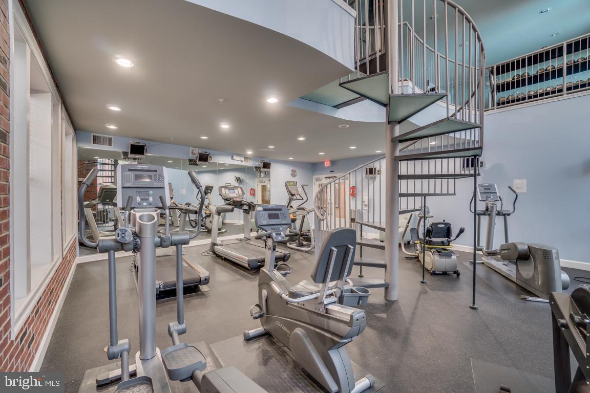 THE COLONNADE AT KENTLANDS - Residential Lease