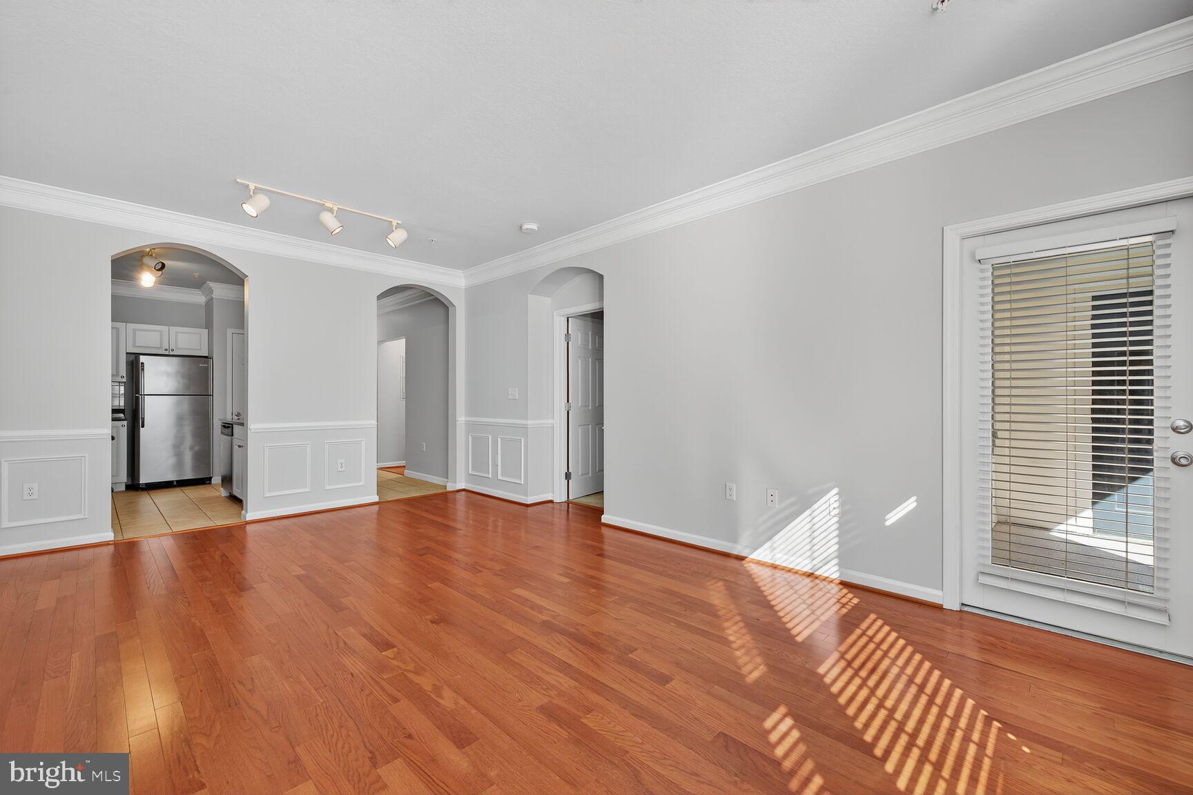 THE COLONNADE AT KENTLANDS - Residential Lease