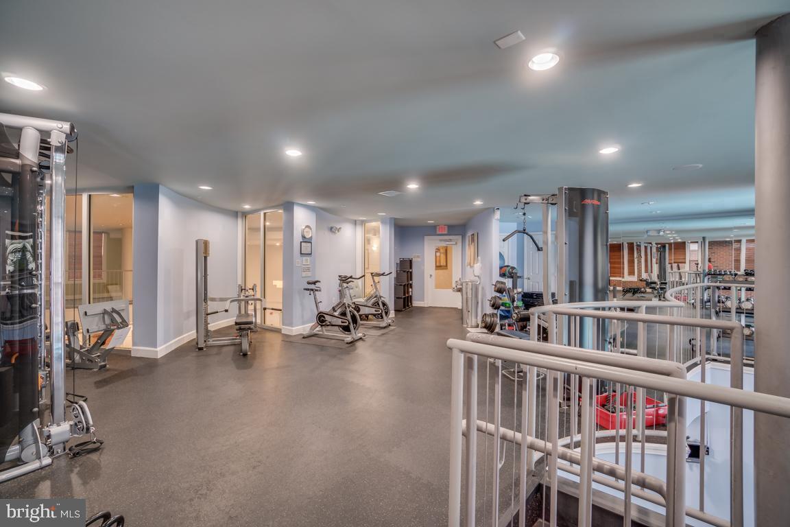 THE COLONNADE AT KENTLANDS - Residential Lease