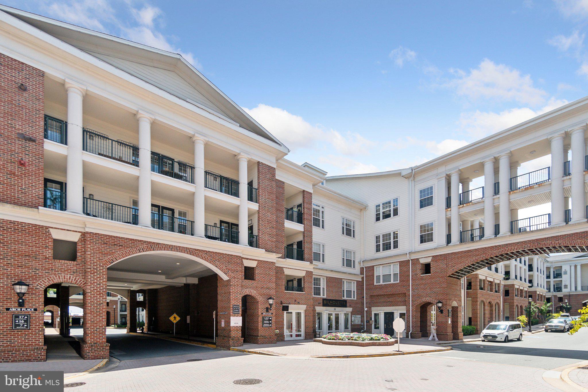 THE COLONNADE AT KENTLANDS - Residential Lease