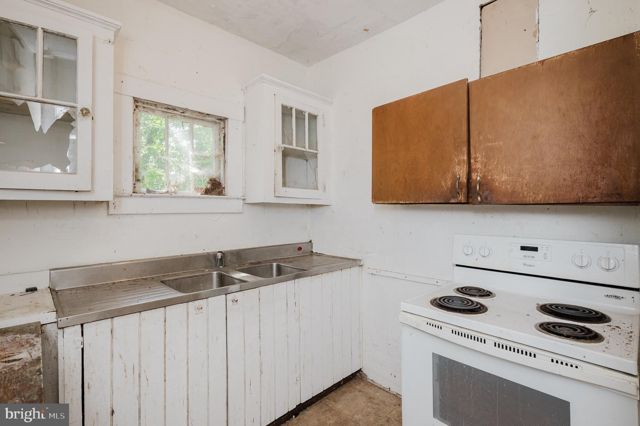 COCKEYSVILLE - Residential