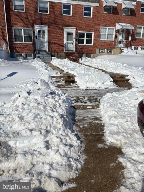 Townhouse For Rent - 4304 Roberton Avenue<br/> BALTIMORE, MD 21206