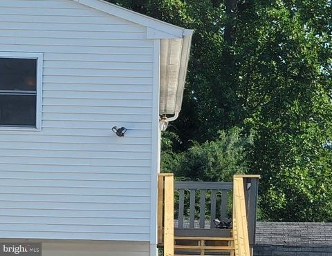 3806 28TH STREET ABOVE GARAGE APT CHESAPEAKE BEACH MD 20732