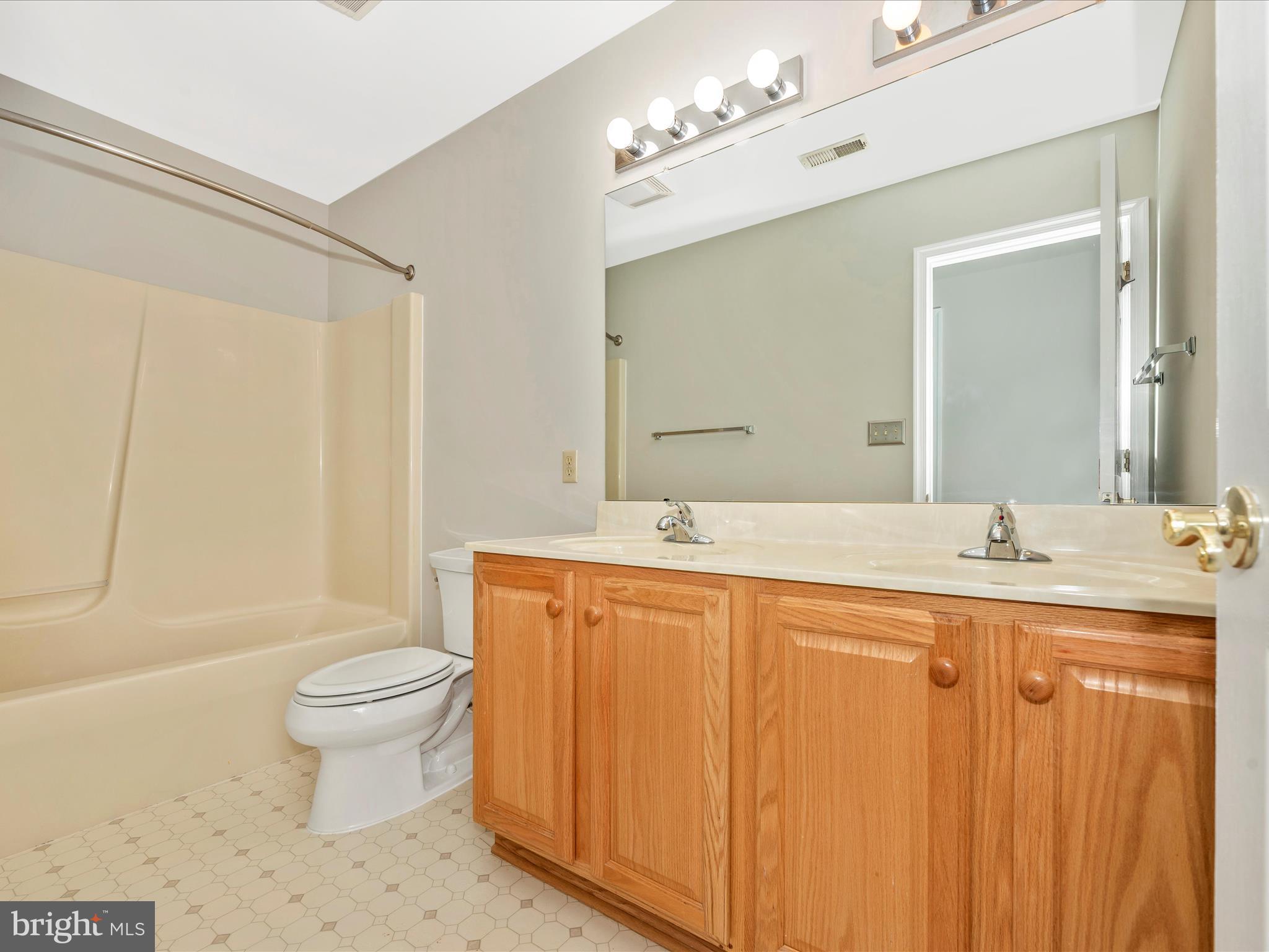 COPPER OAKS - Residential