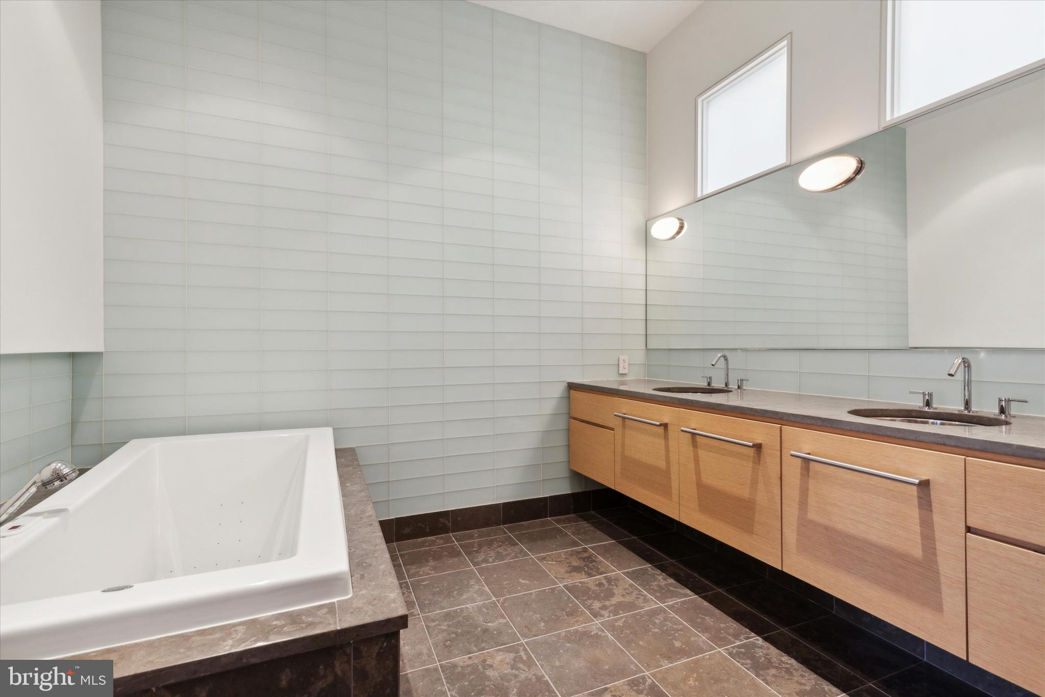 FITLER SQUARE - Residential