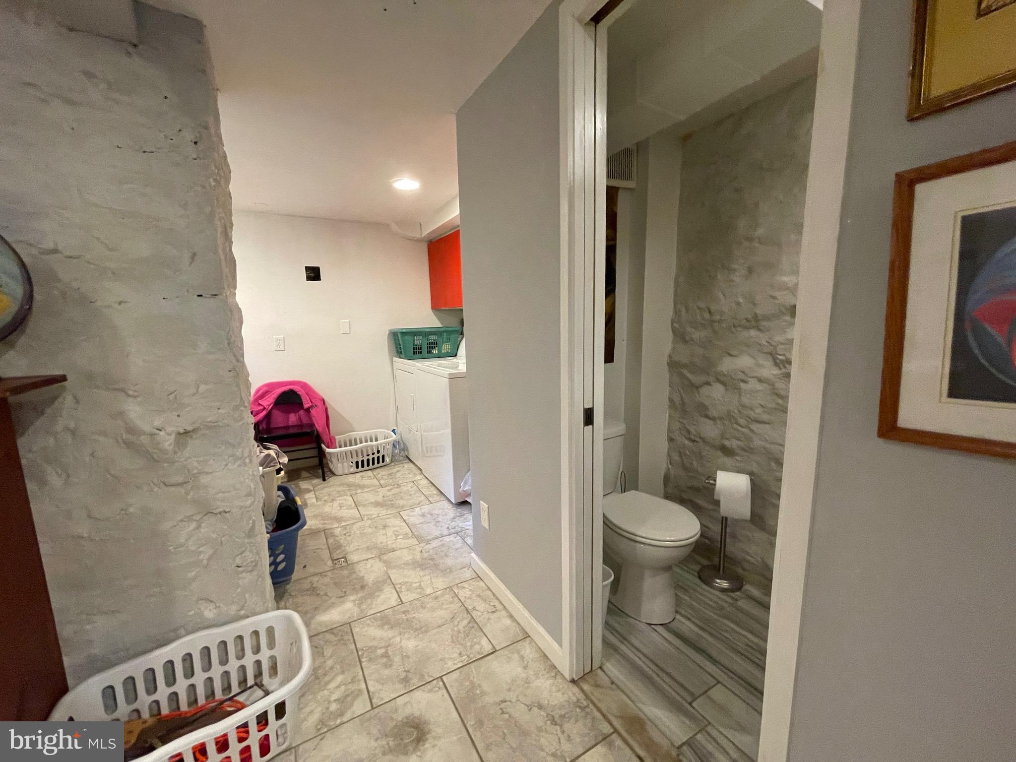 OAKENSHAWE - Residential