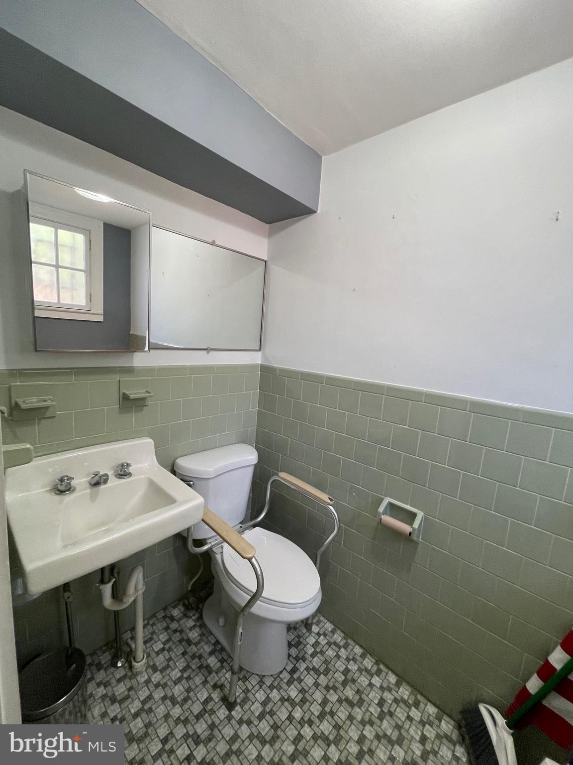 OAKENSHAWE - Residential