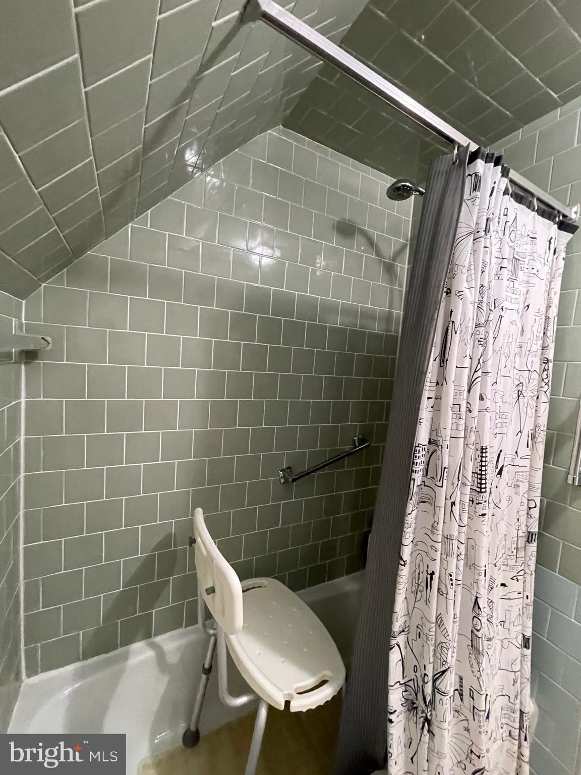 OAKENSHAWE - Residential