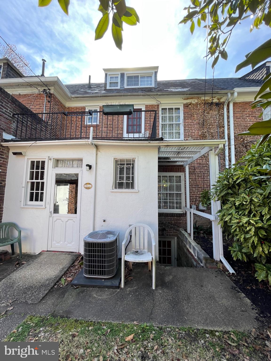 OAKENSHAWE - Residential