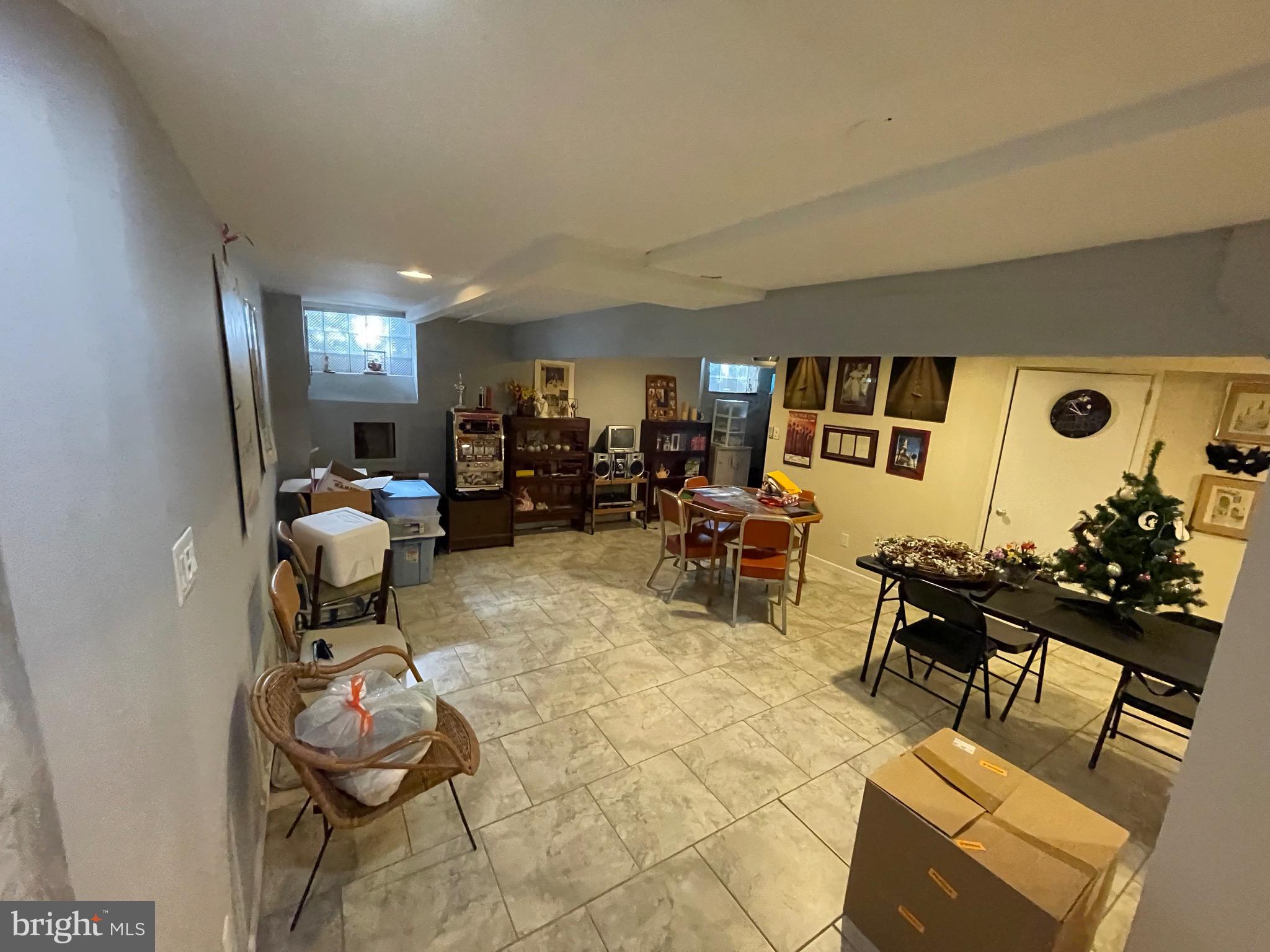 OAKENSHAWE - Residential