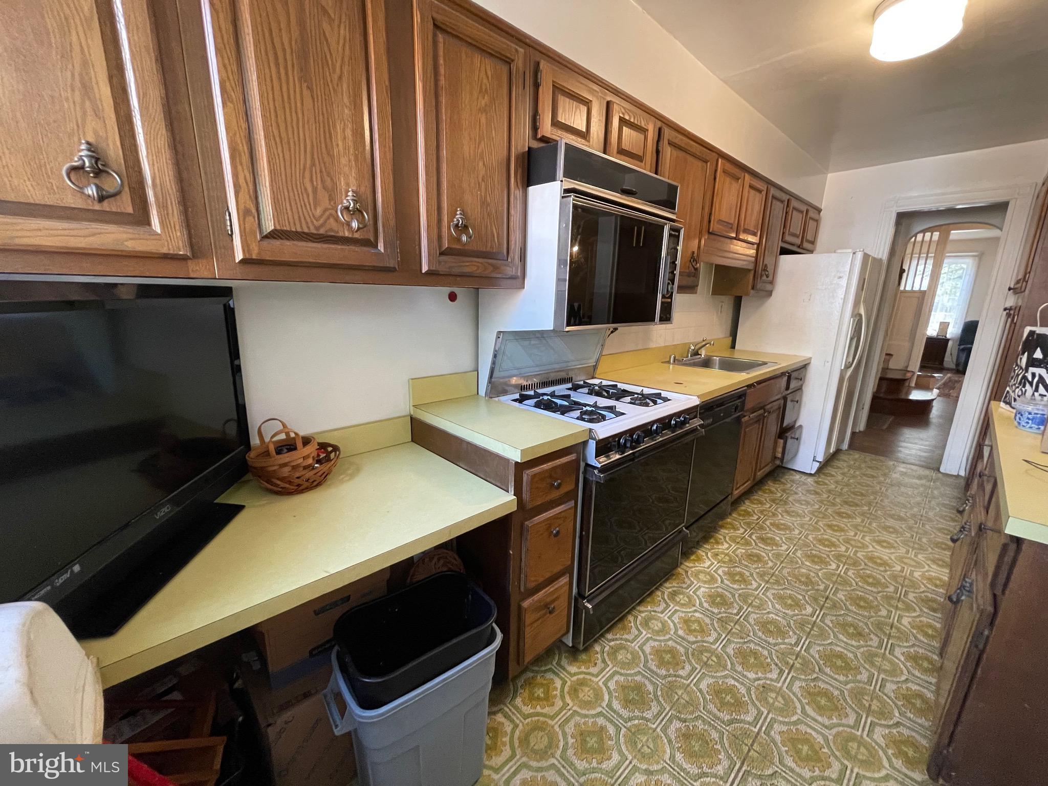 OAKENSHAWE - Residential