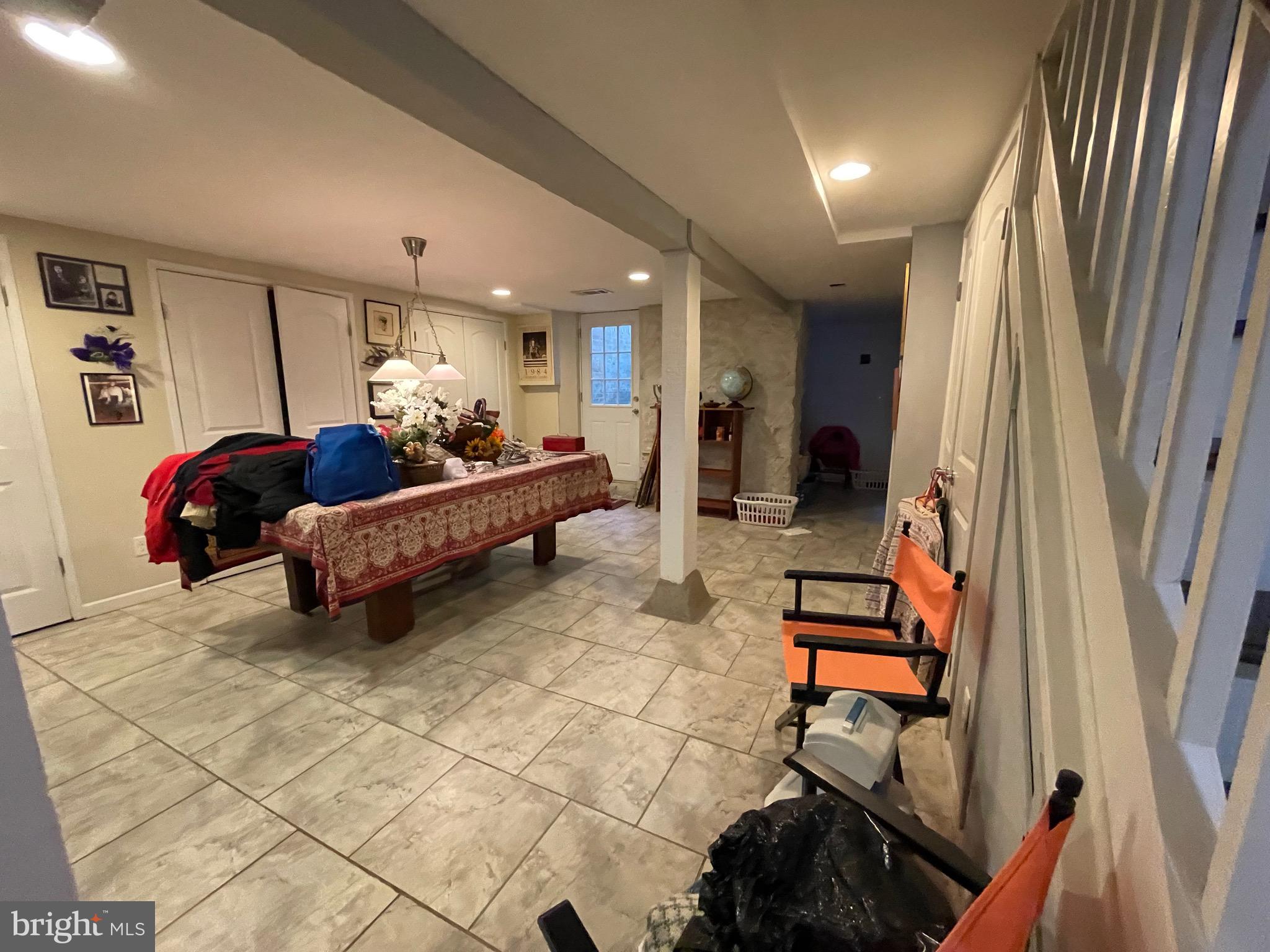 OAKENSHAWE - Residential