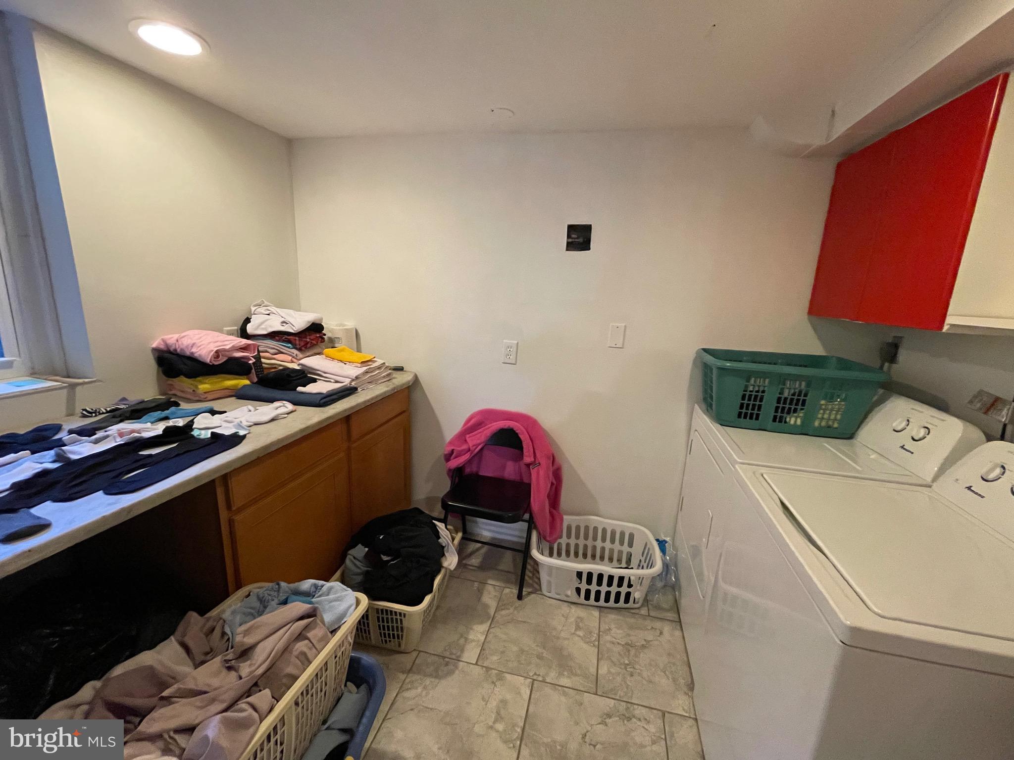 OAKENSHAWE - Residential