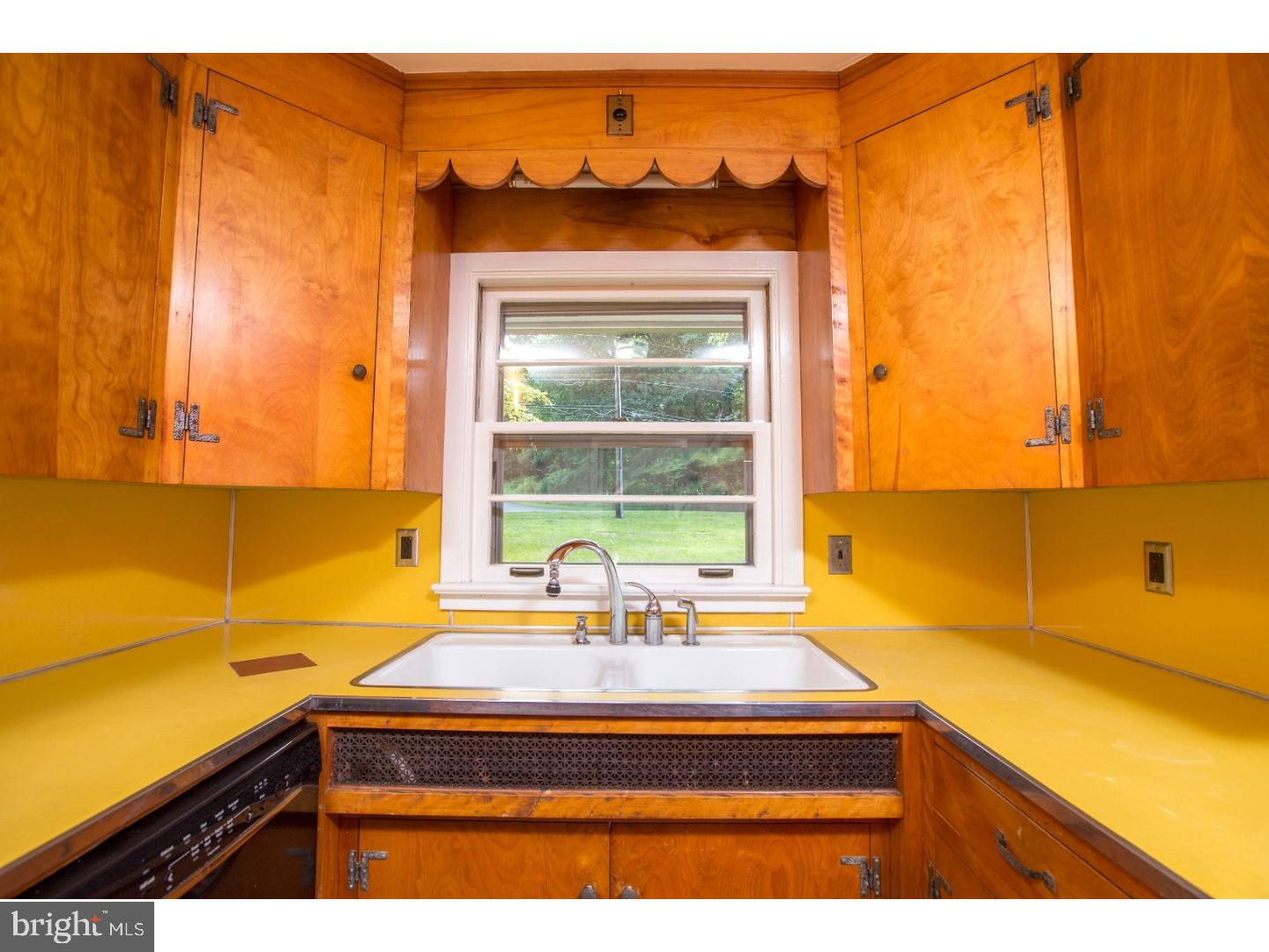 000 - Residential Lease