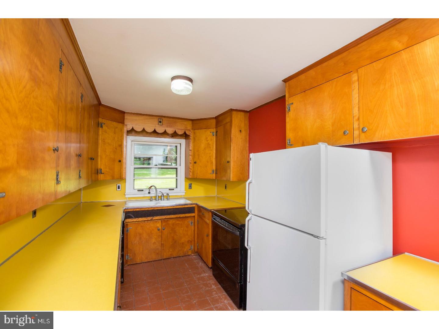 000 - Residential Lease