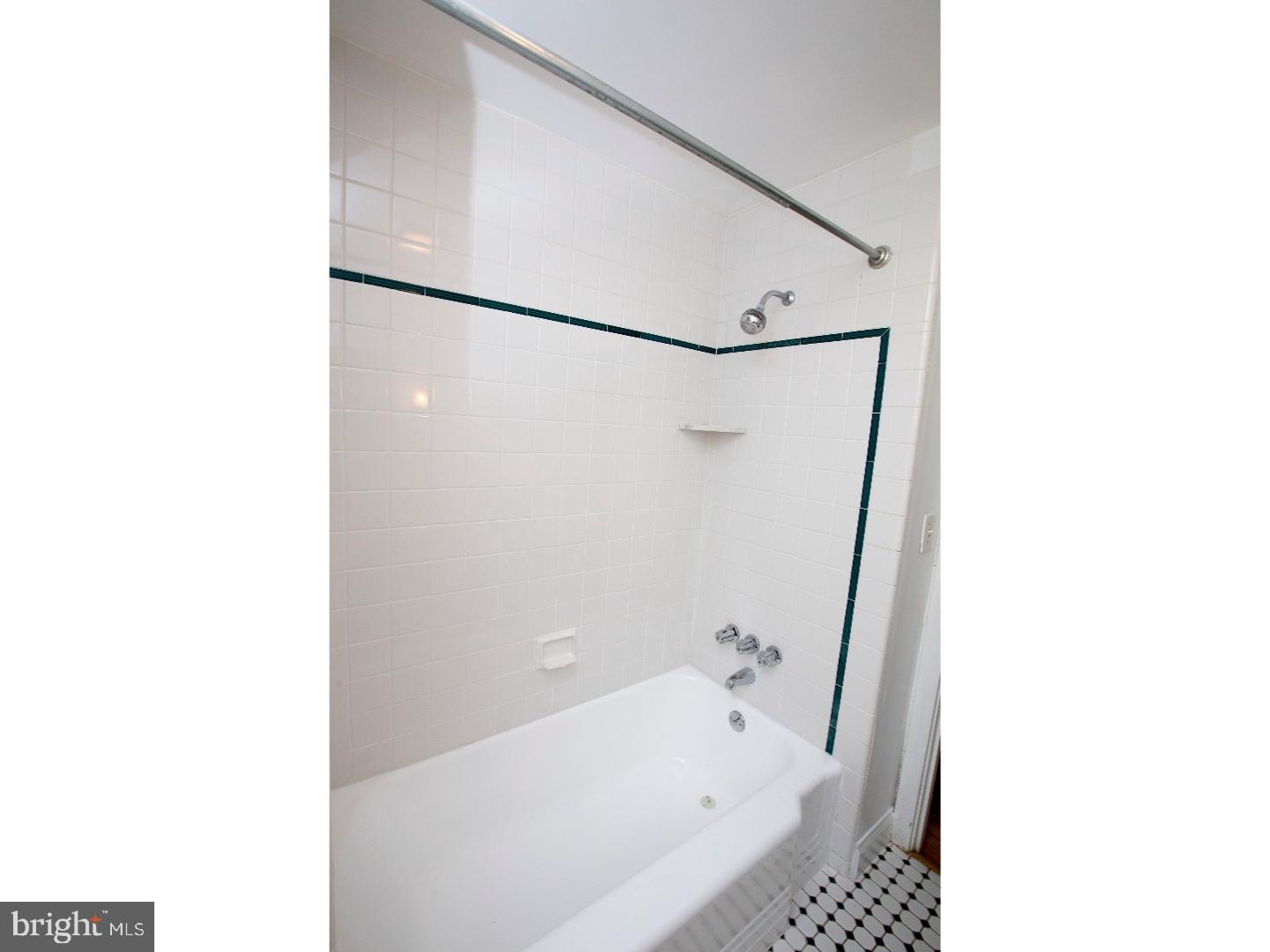 000 - Residential Lease