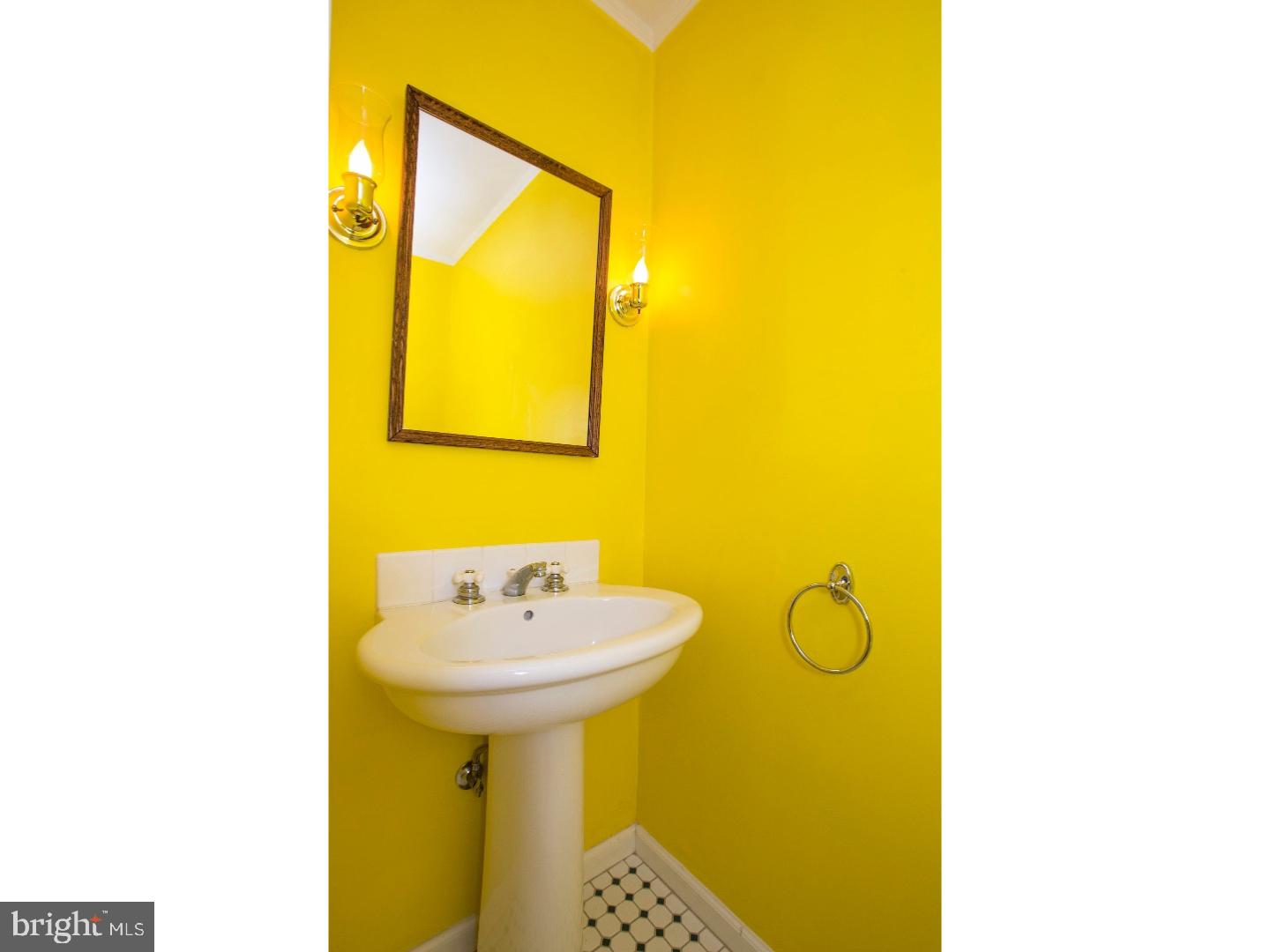 000 - Residential Lease