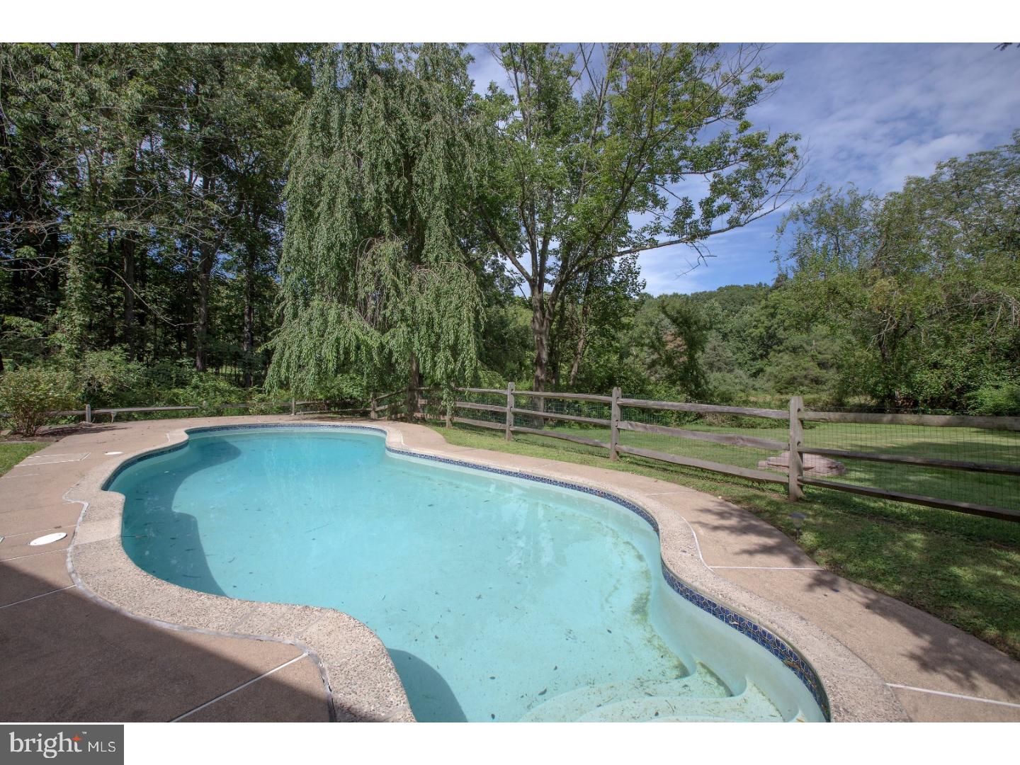 000 - Residential Lease