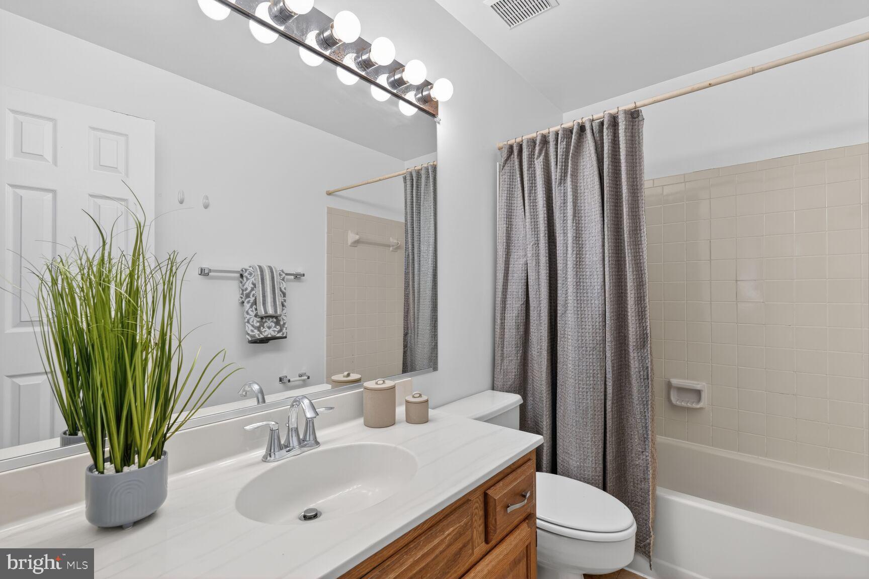 GEORGETOWN - Residential