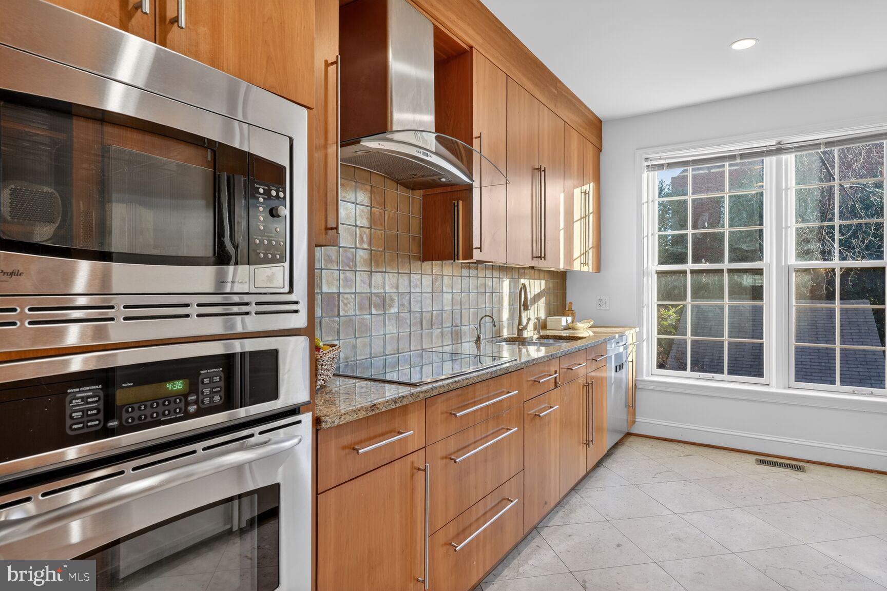 GEORGETOWN - Residential