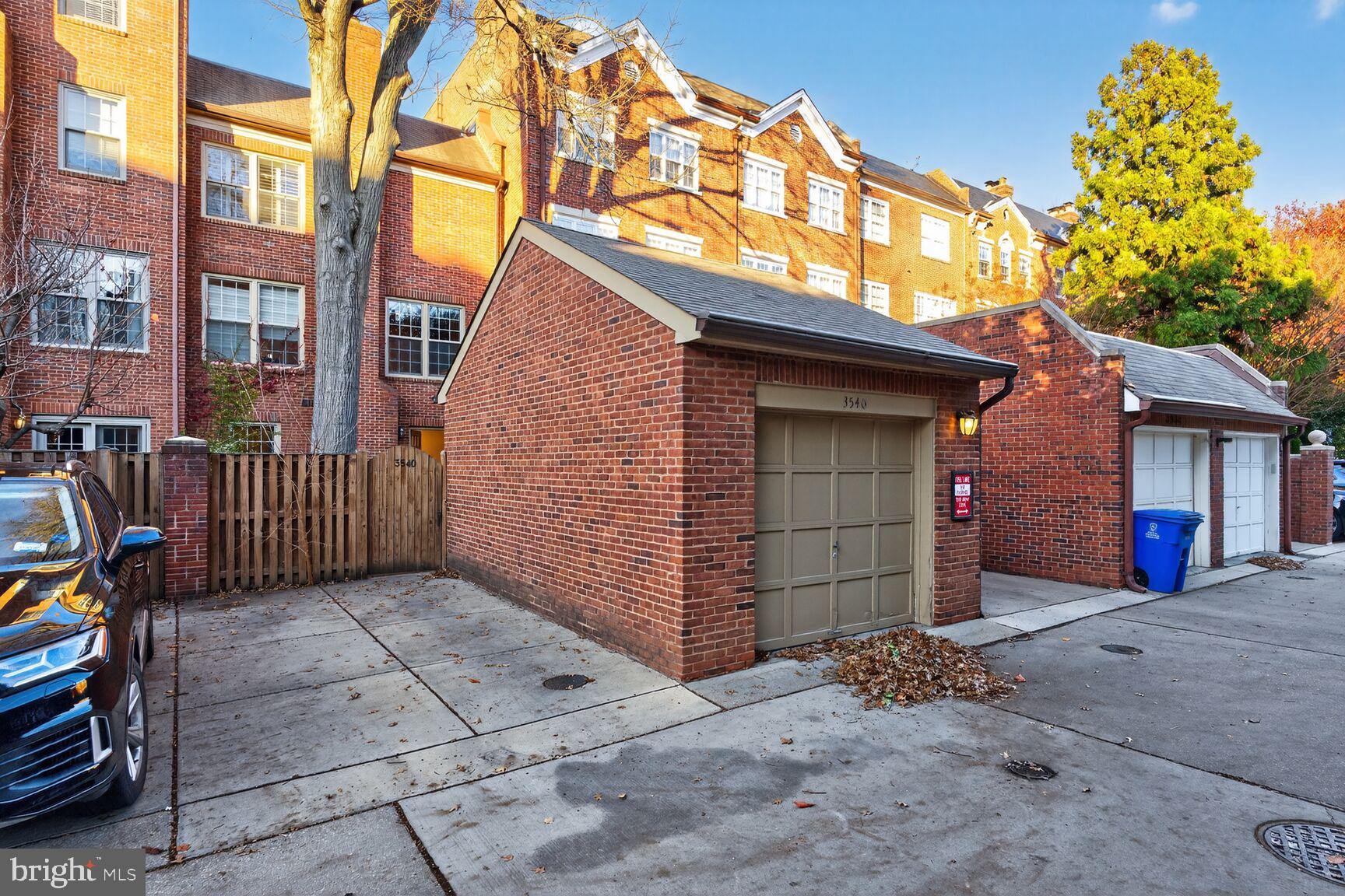 GEORGETOWN - Residential