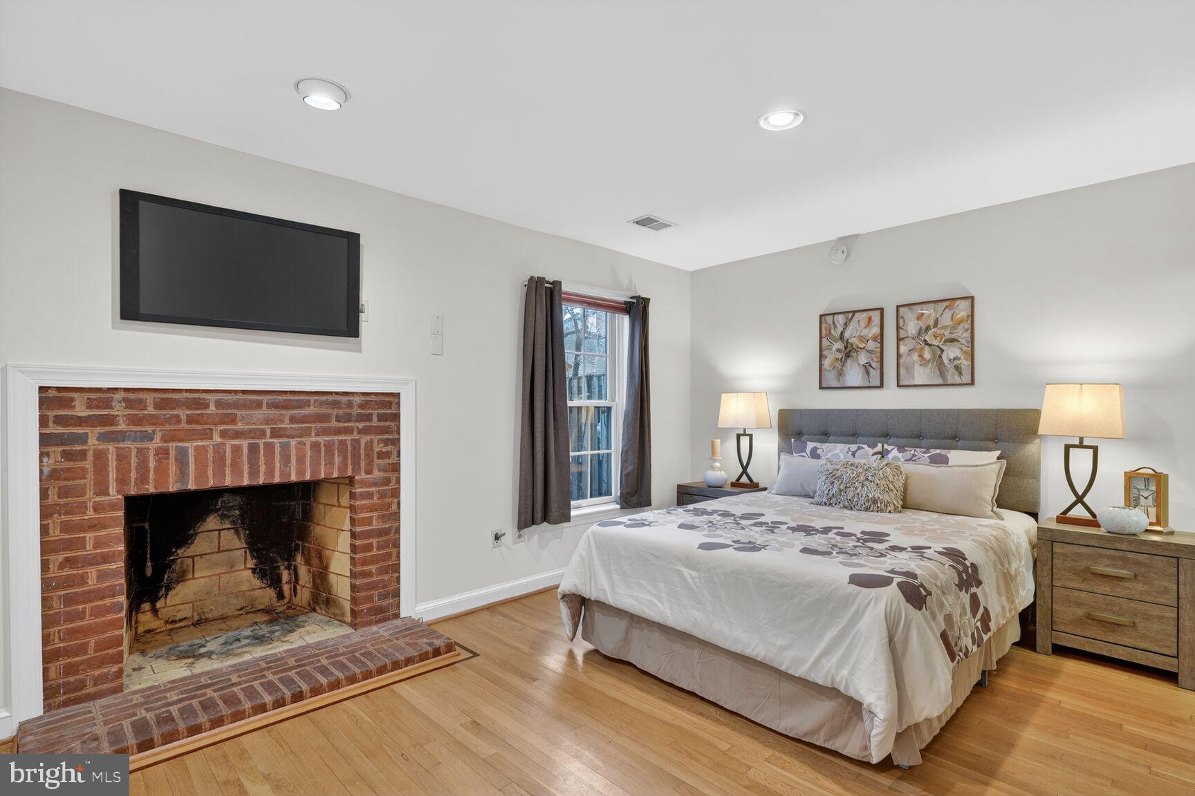 GEORGETOWN - Residential