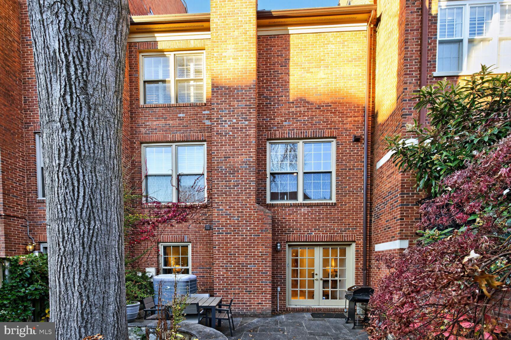 GEORGETOWN - Residential