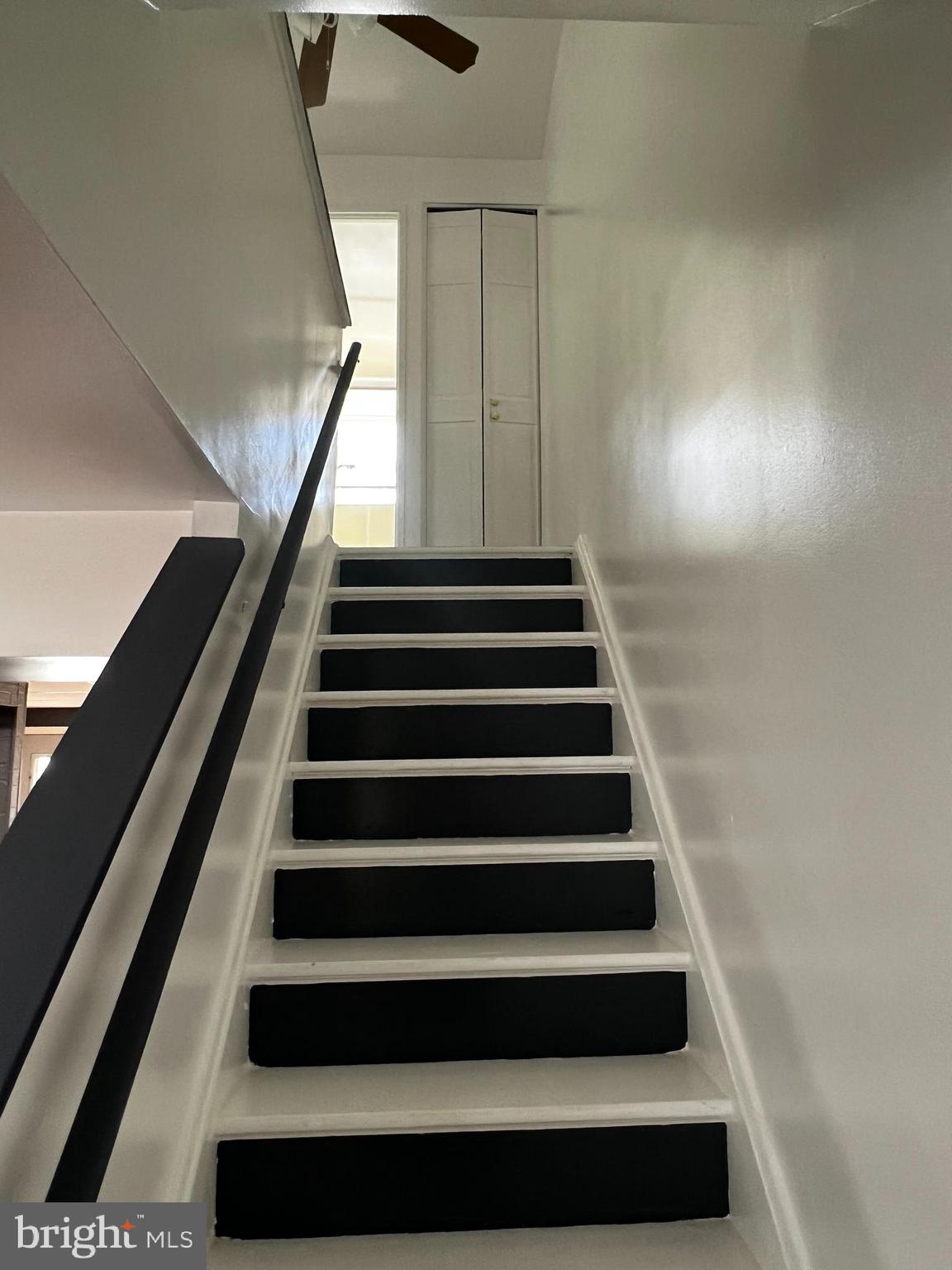 LAKELAND - Residential Lease