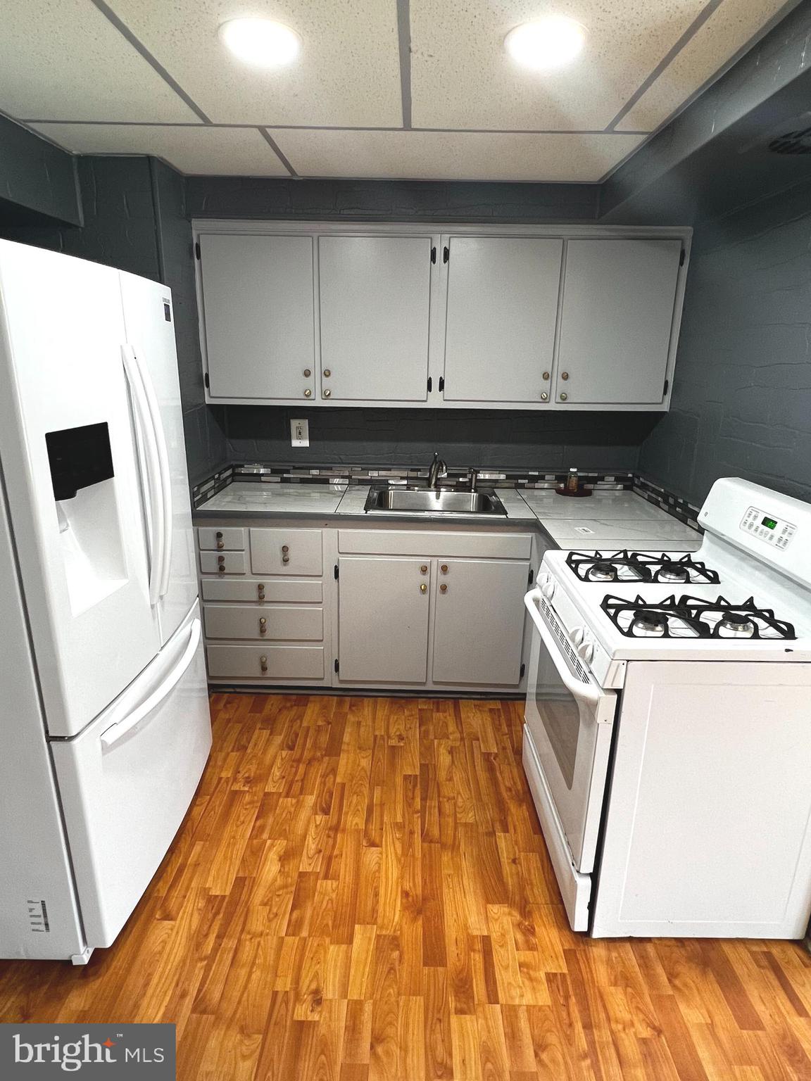 LAKELAND - Residential Lease