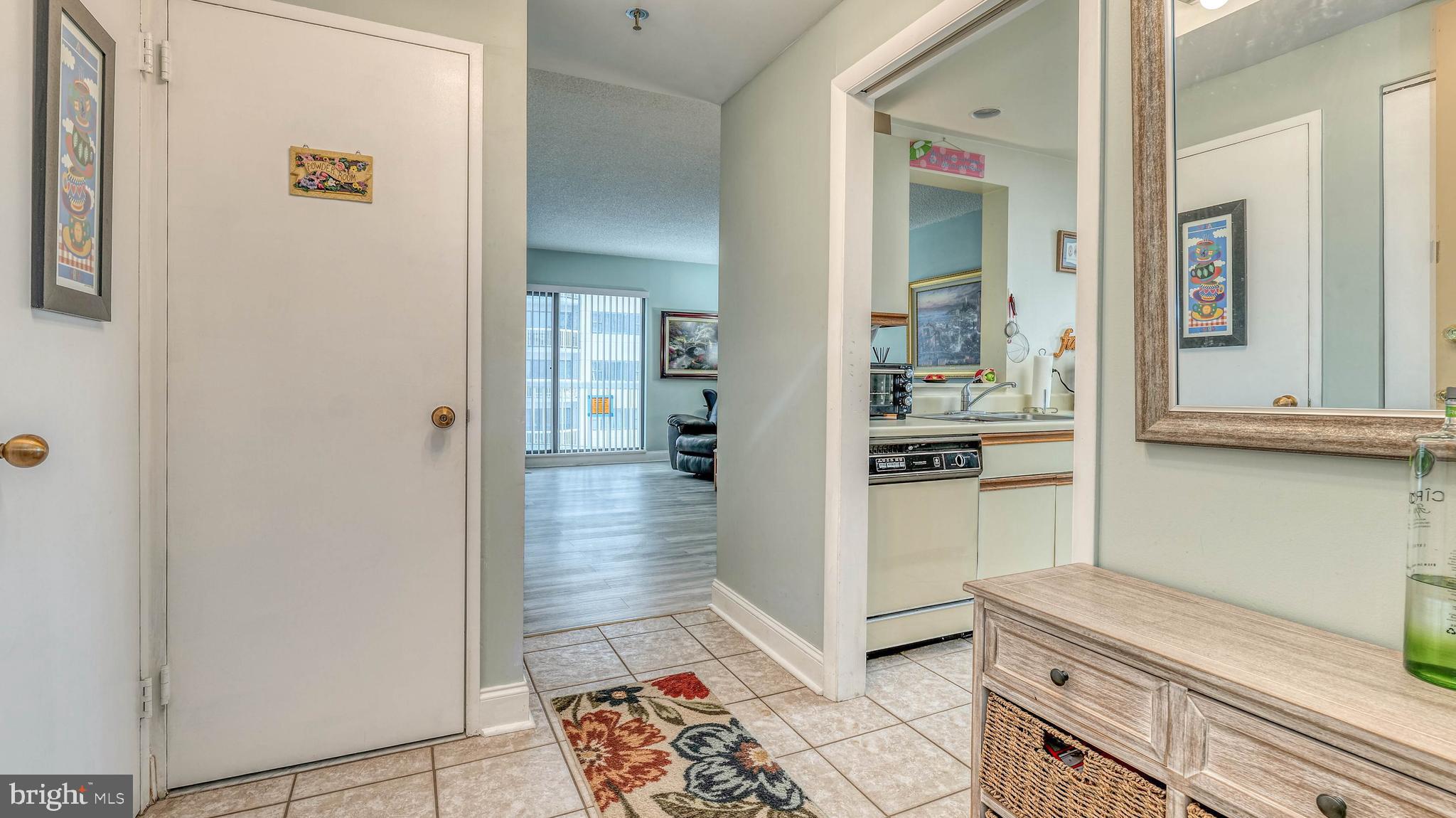 3101 BOARDWALK 904-1