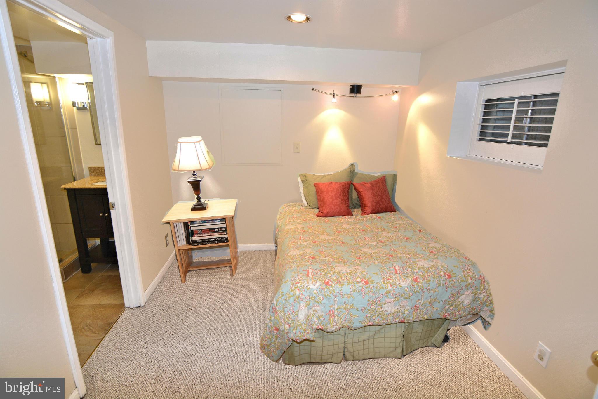 FAIRLINGTON - Residential