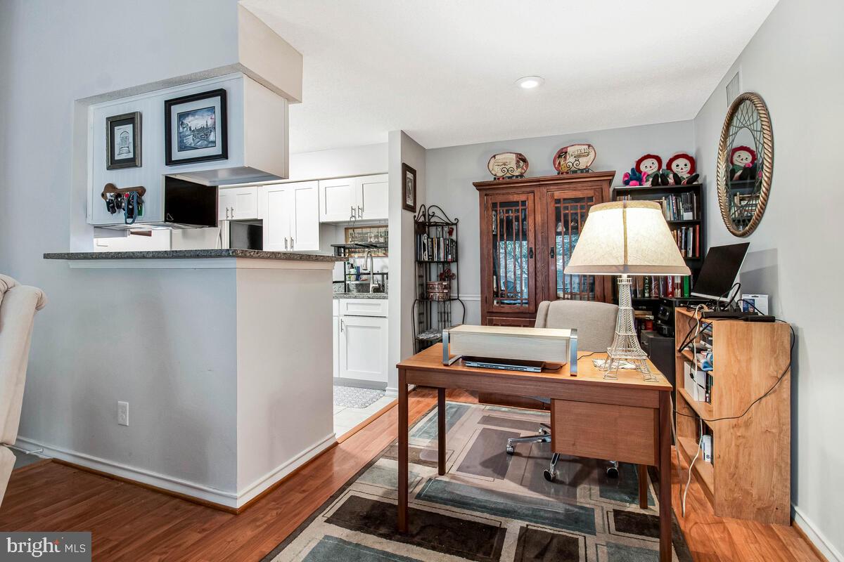 FOUNTAINS AT MCLEAN - Residential