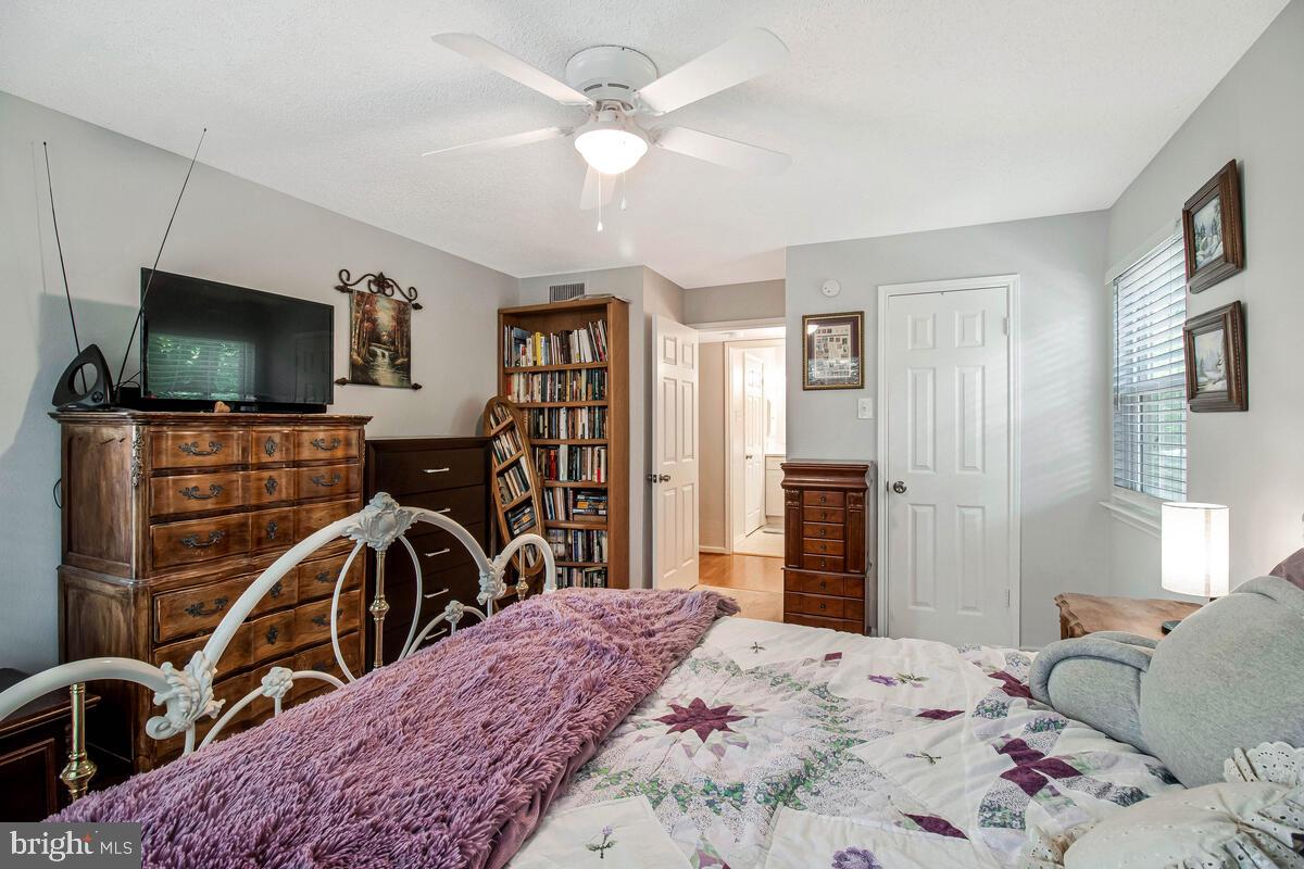 FOUNTAINS AT MCLEAN - Residential