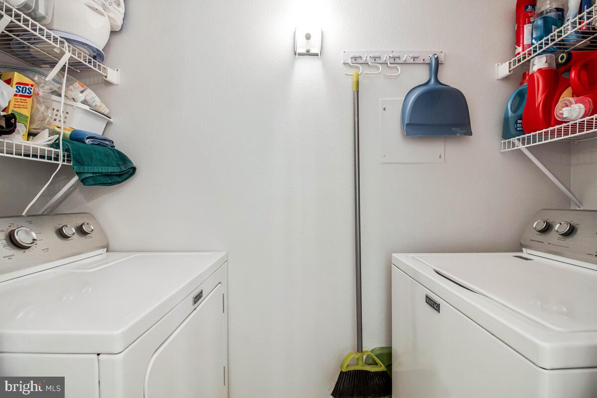 FOUNTAINS AT MCLEAN - Residential