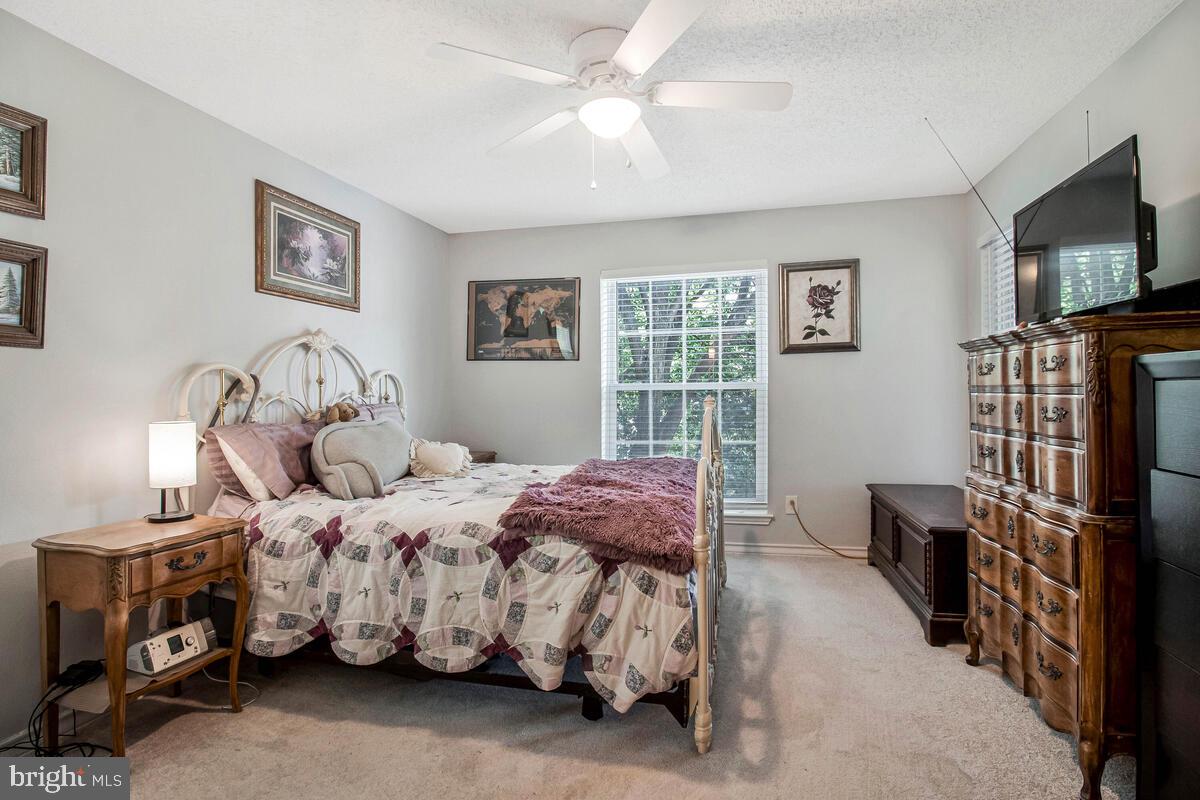 FOUNTAINS AT MCLEAN - Residential