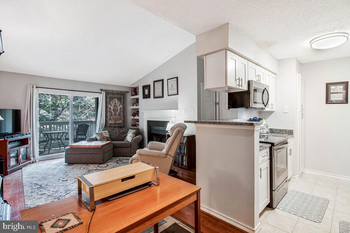 FOUNTAINS AT MCLEAN - Residential