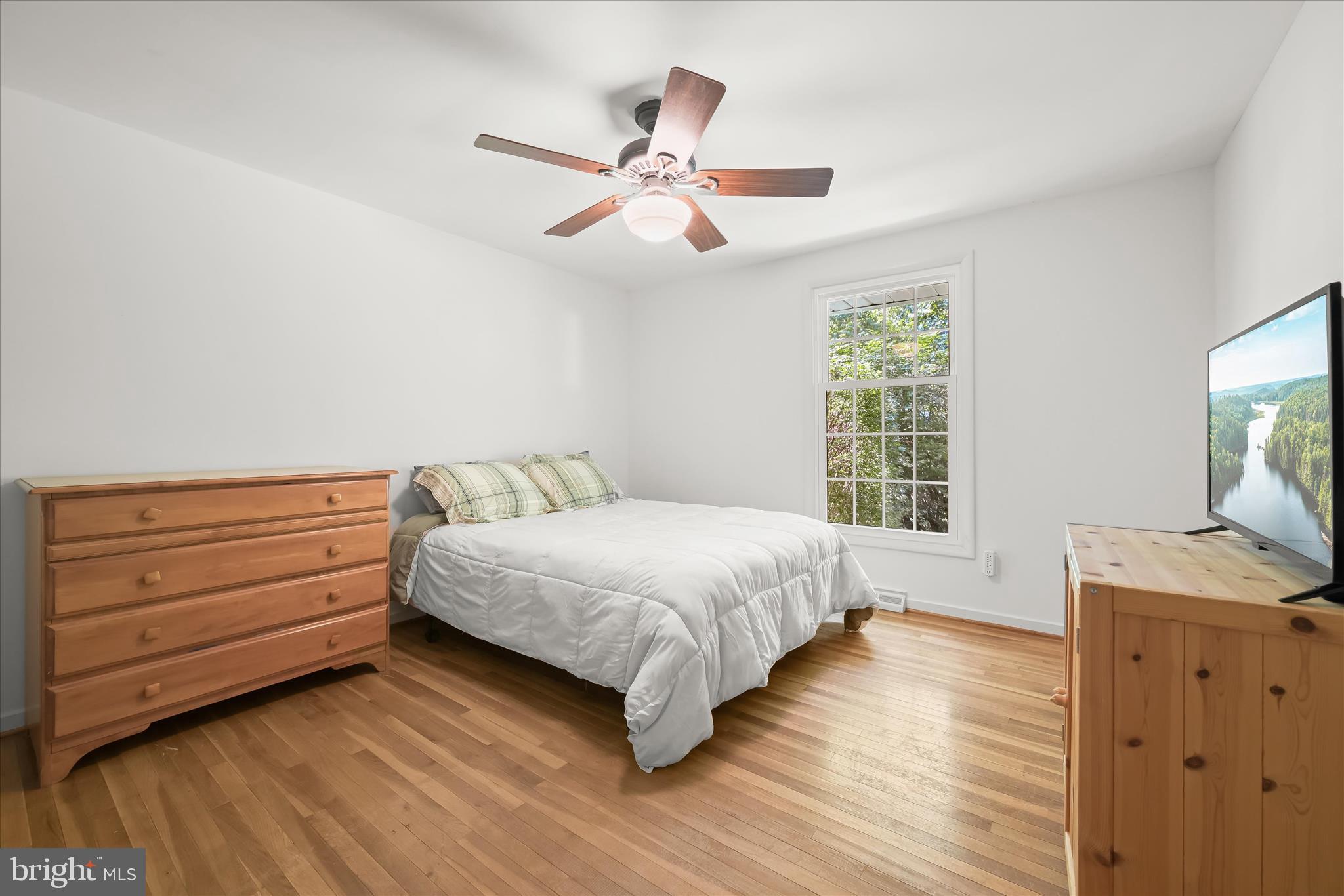LONGFELLOW - Residential