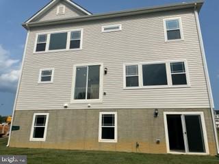 ST. CHARLES - Residential