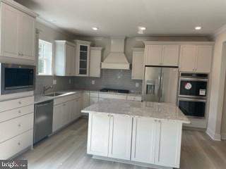 ST. CHARLES - Residential