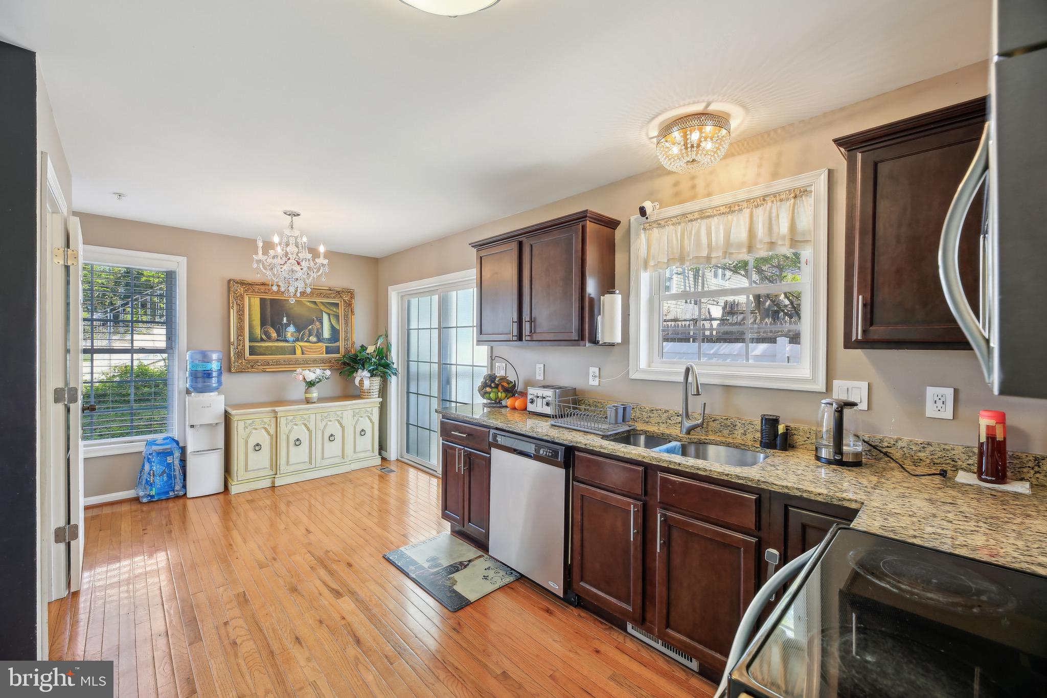 BRUNSWICK - Residential